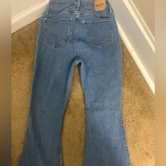 Hollister Flare high waisted jeans - Picture 2 of 6